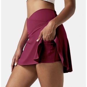 Halara Crossover Everyday Side Pocket Skirt